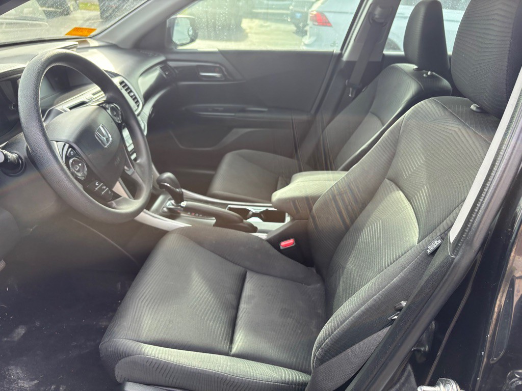 2017 Honda Accord Image 7