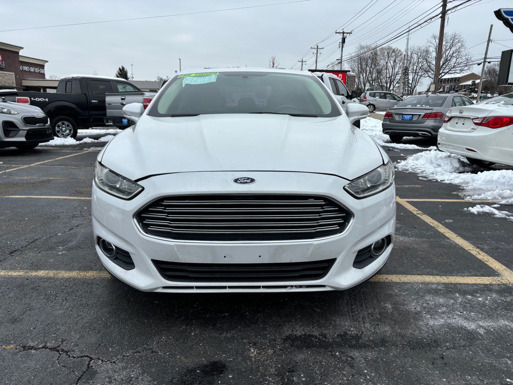 2016 Ford Fusion Image 2