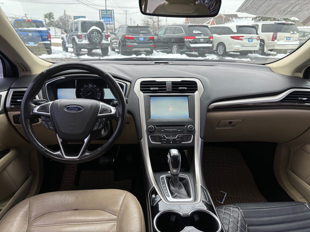 2016 Ford Fusion Image 9