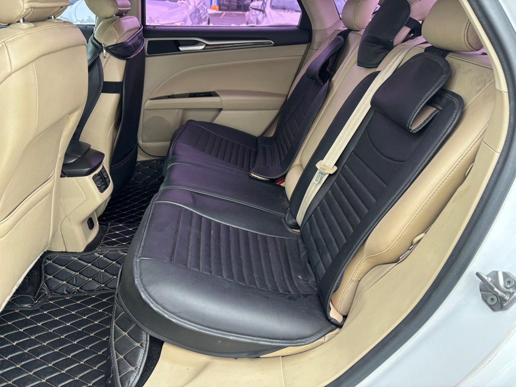 2016 Ford Fusion Image 10