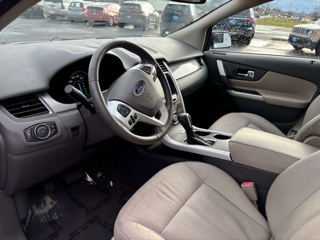 2014 Ford Edge Image 8