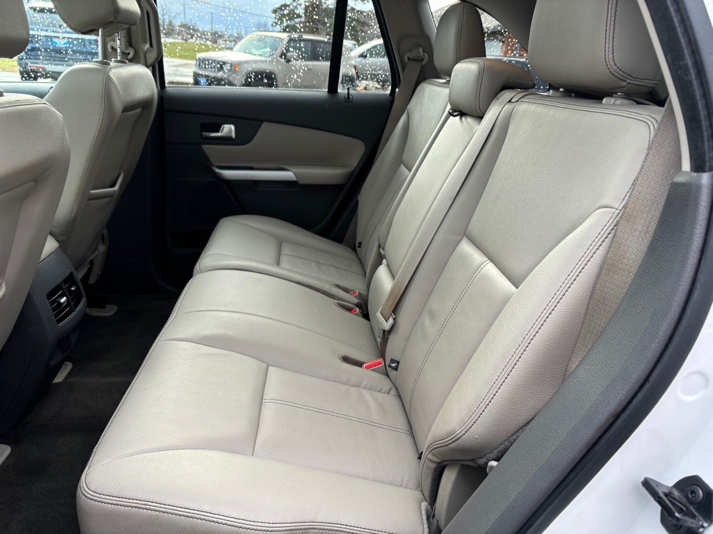2014 Ford Edge Image 10