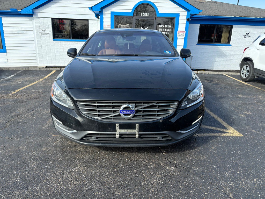 2015 Volvo S60 Image 2