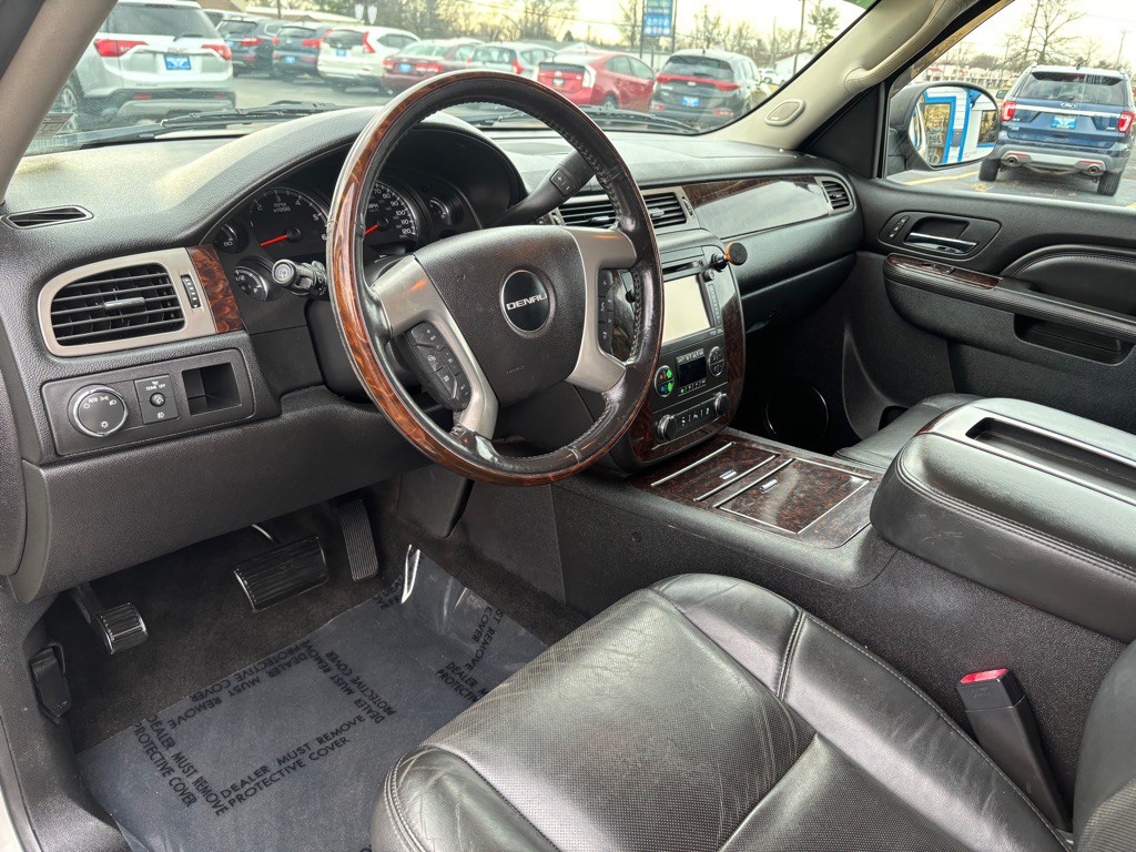 2013 GMC Yukon Image 8