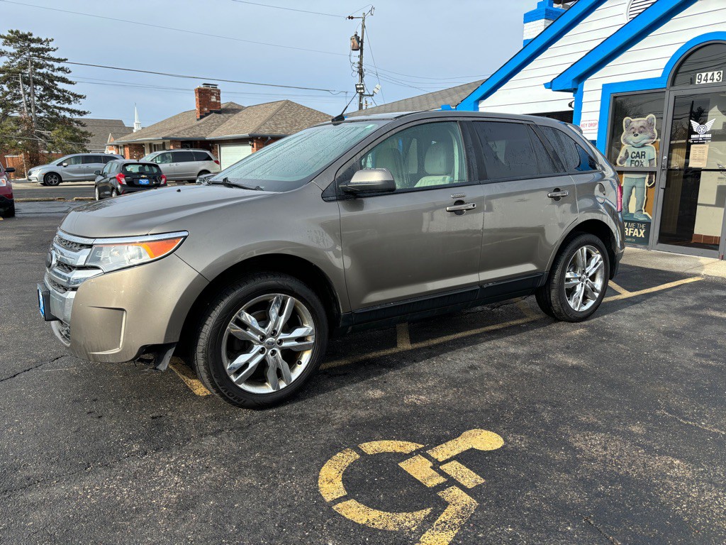 2013 Ford Edge Image 1