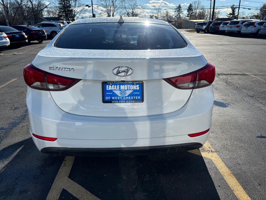 2015 Hyundai Elantra Image 5