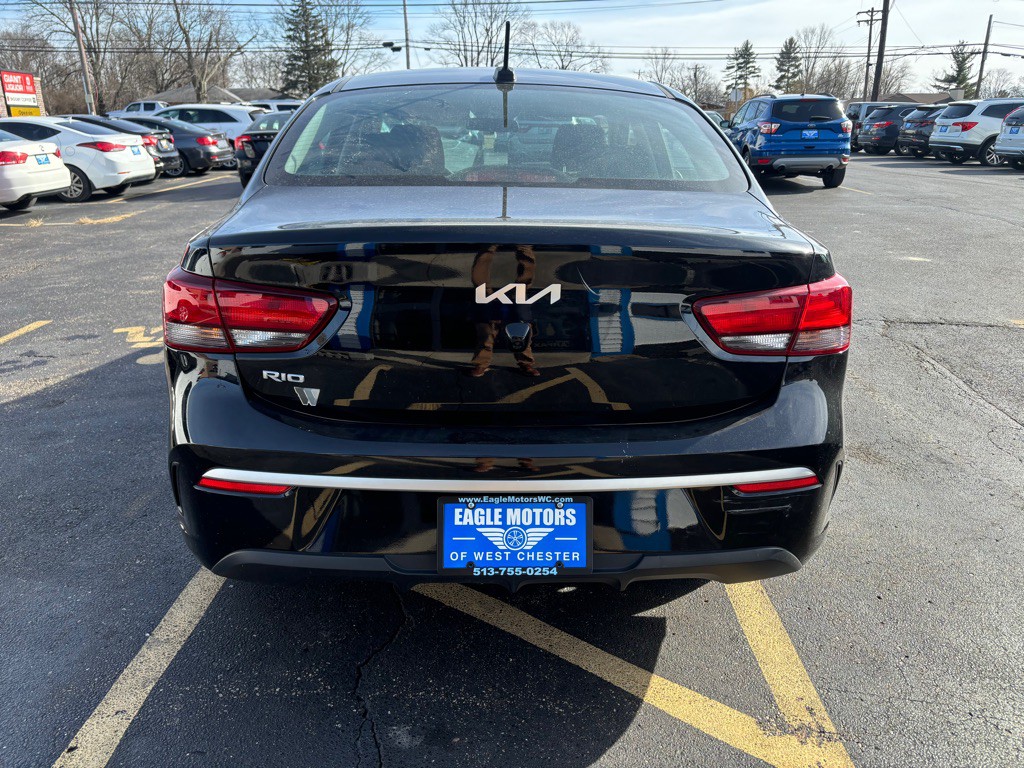 2022 Kia Rio Image 4
