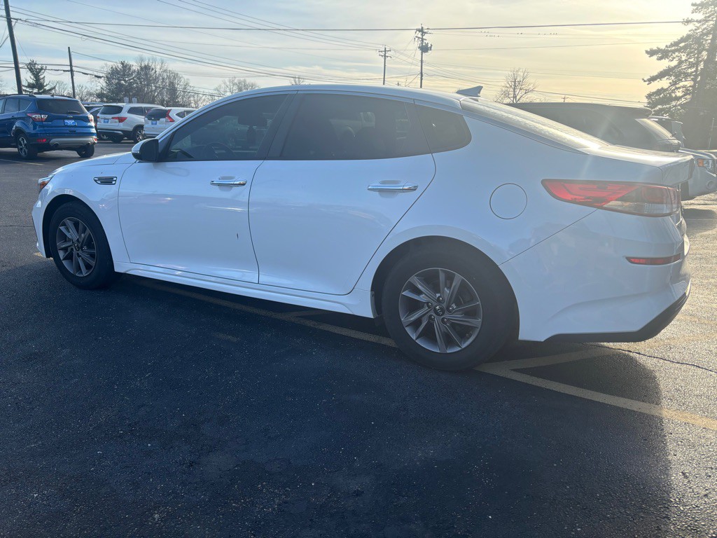 2020 Kia Optima Image 6