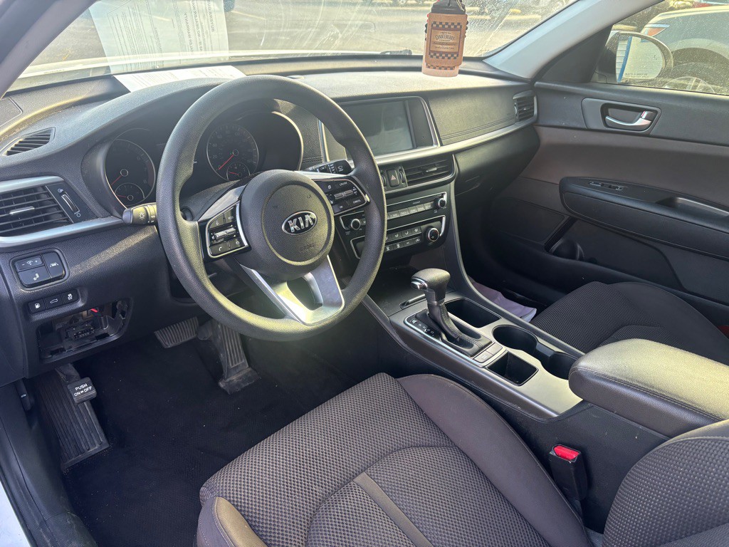 2020 Kia Optima Image 8