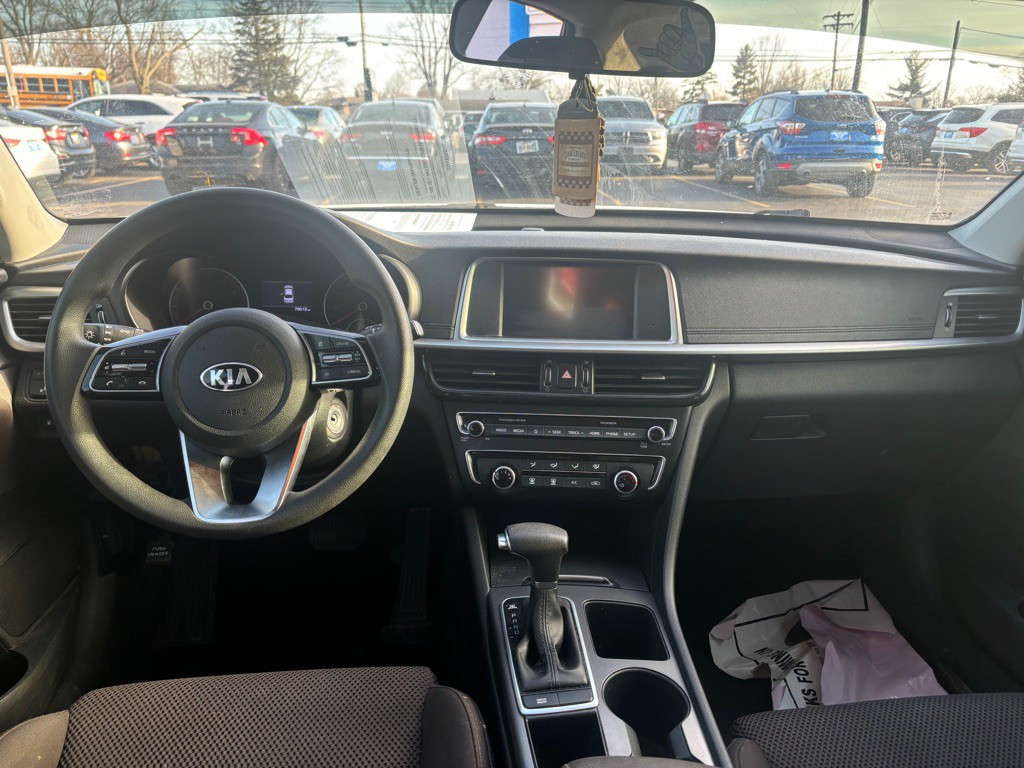 2020 Kia Optima Image 9