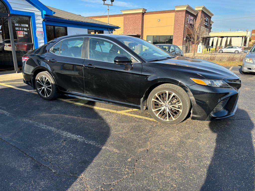 2020 Toyota Camry Image 3