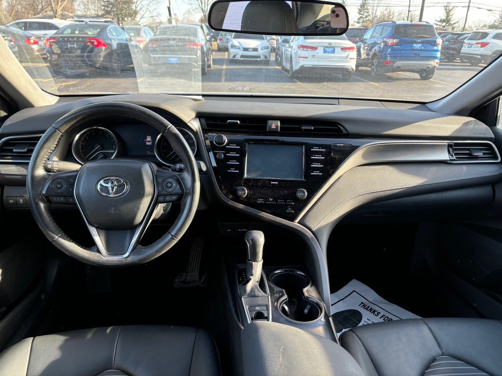 2020 Toyota Camry Image 8