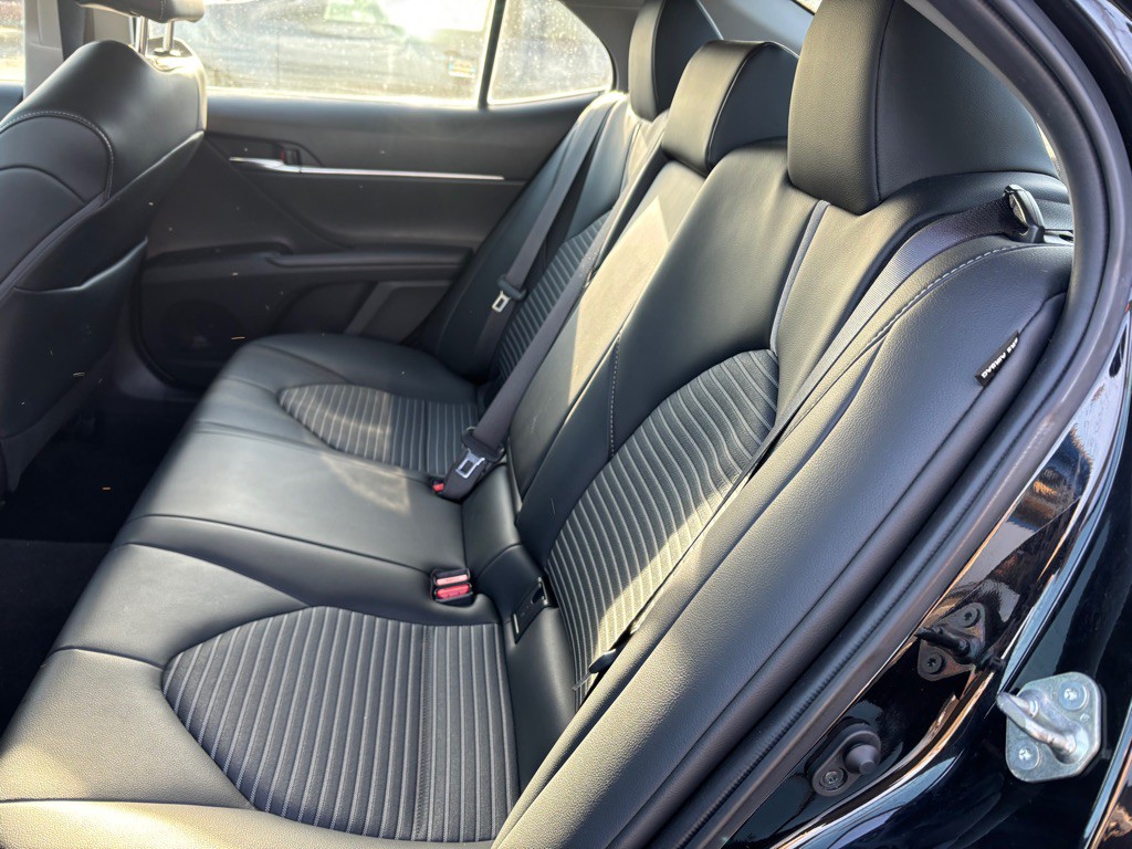 2020 Toyota Camry Image 9