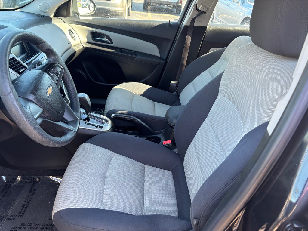 2015 Chevrolet Cruze Image 7