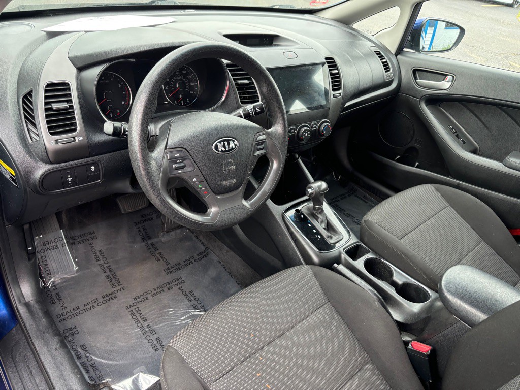 2017 Kia Forte Image 8