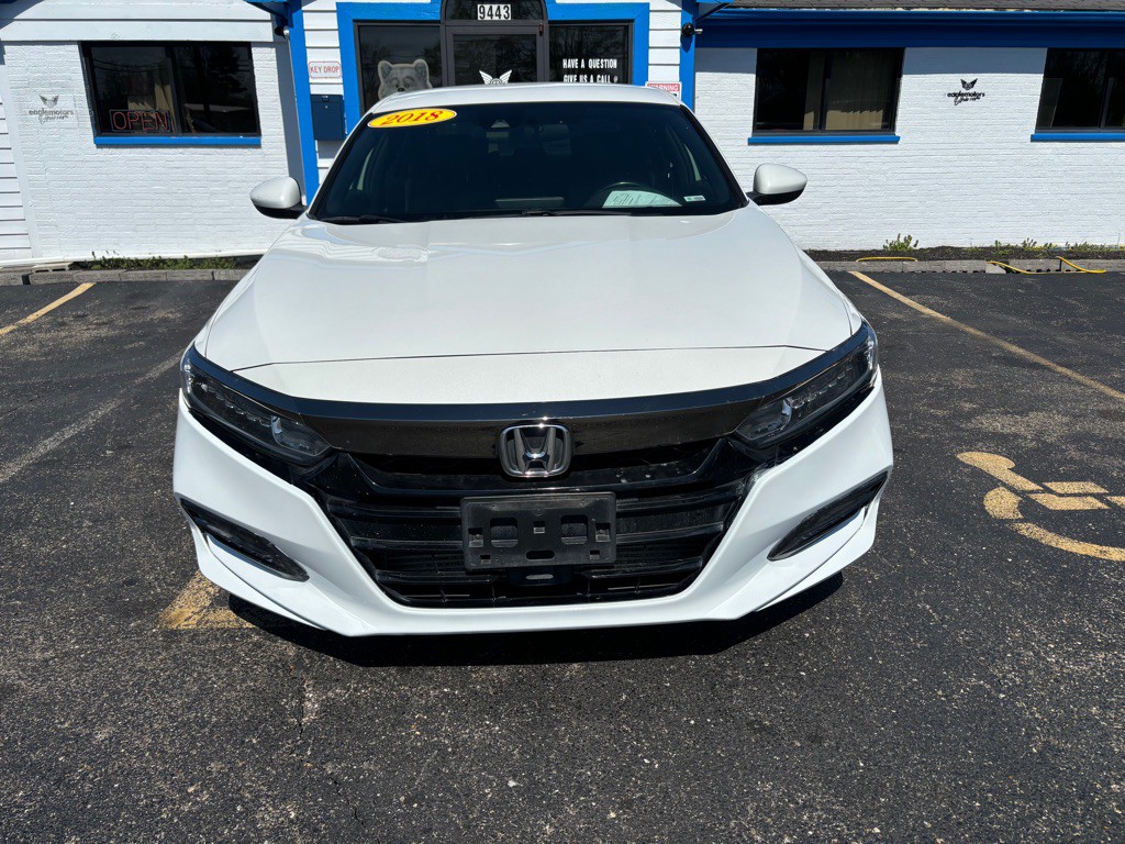 2018 Honda Accord Image 2