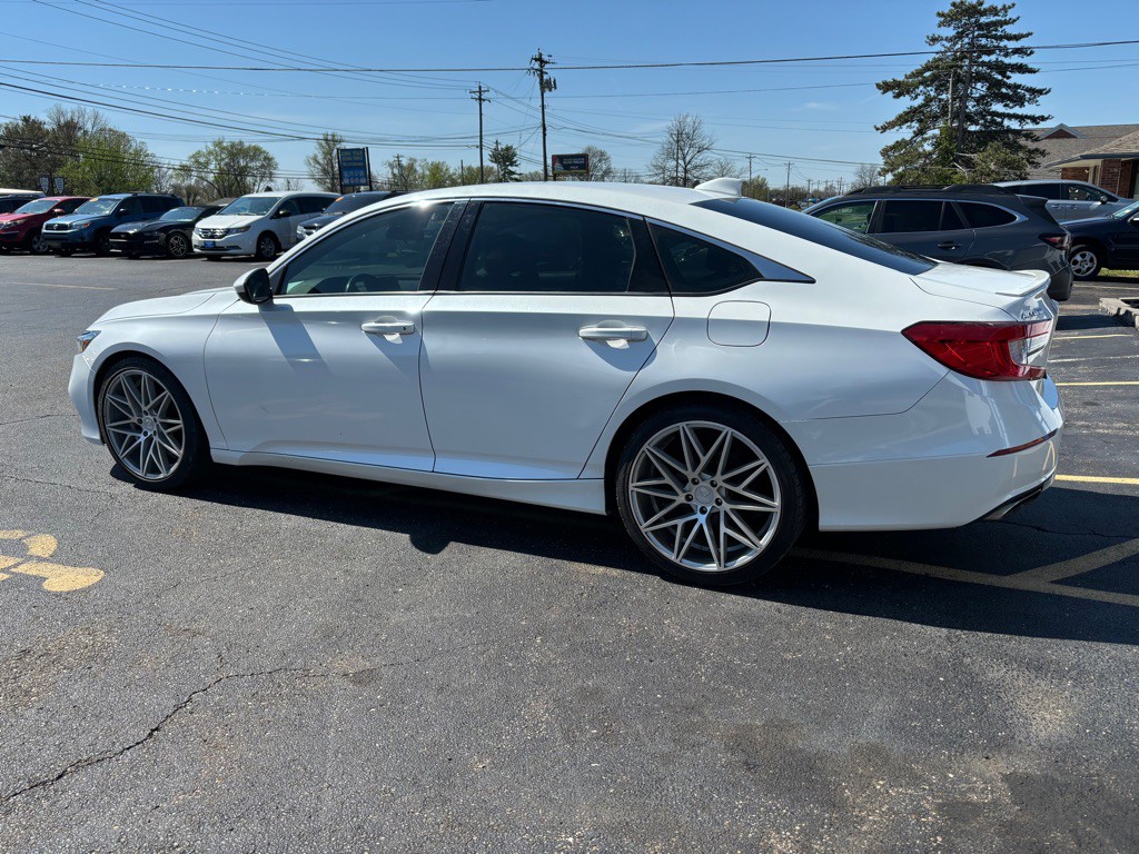 2018 Honda Accord Image 6