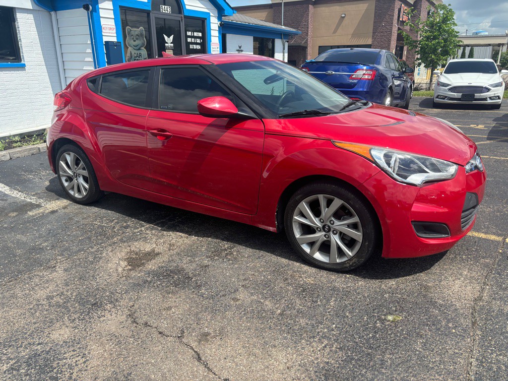 2016 Hyundai Veloster Image 3
