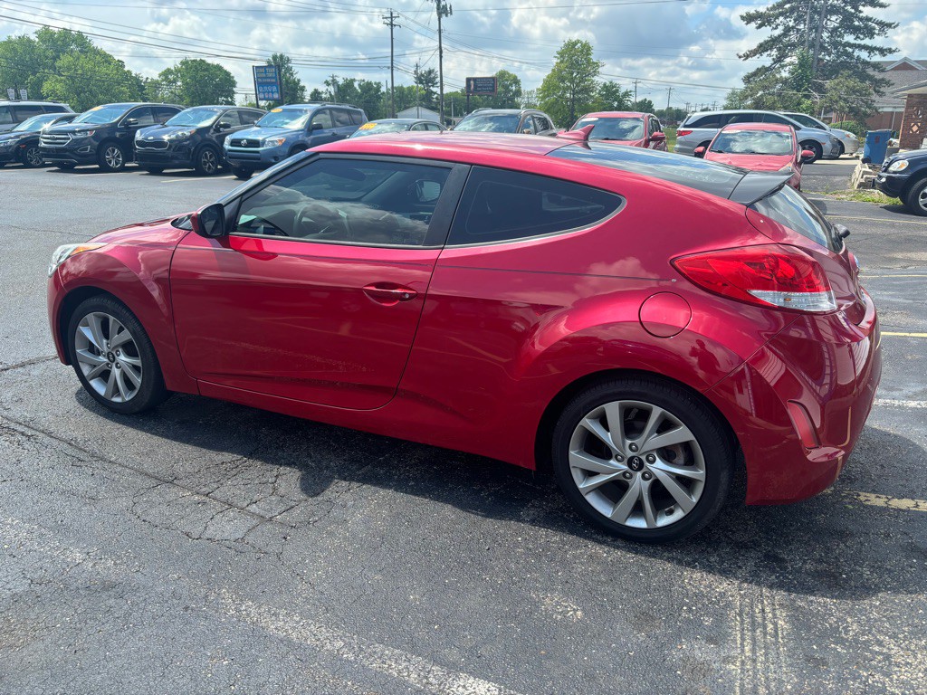 2016 Hyundai Veloster Image 6