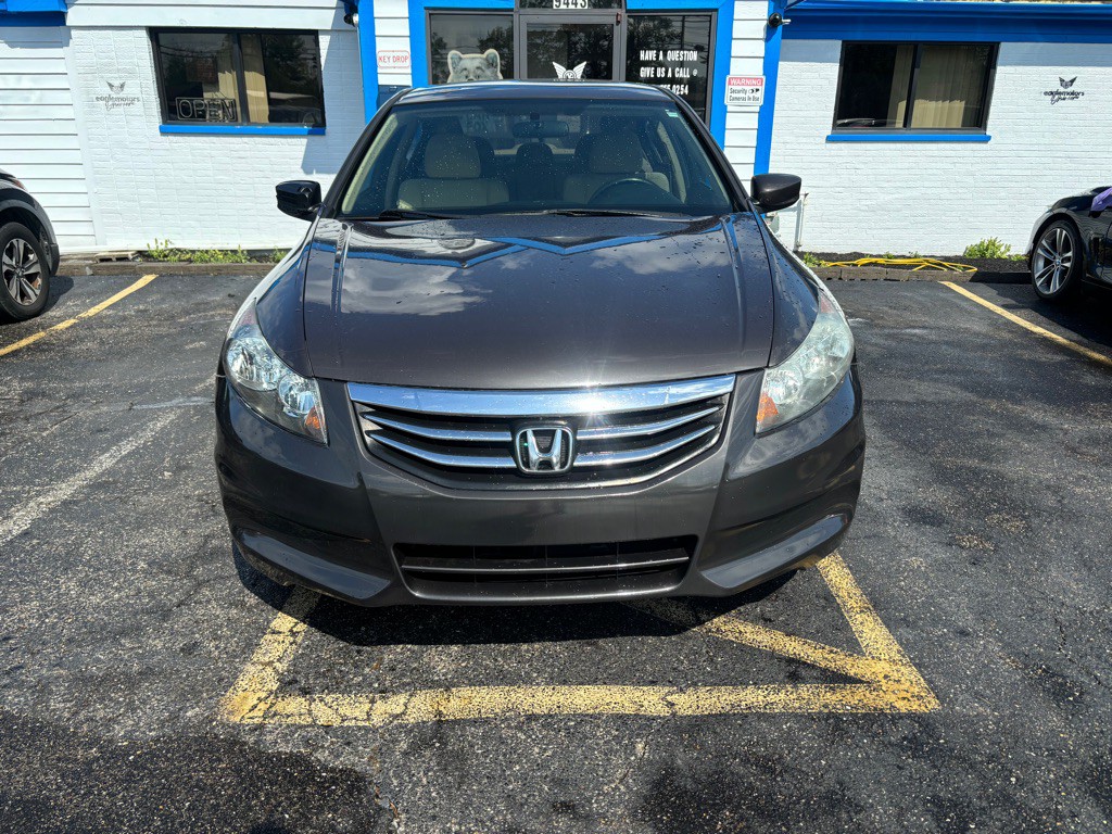 2012 Honda Accord Image 2