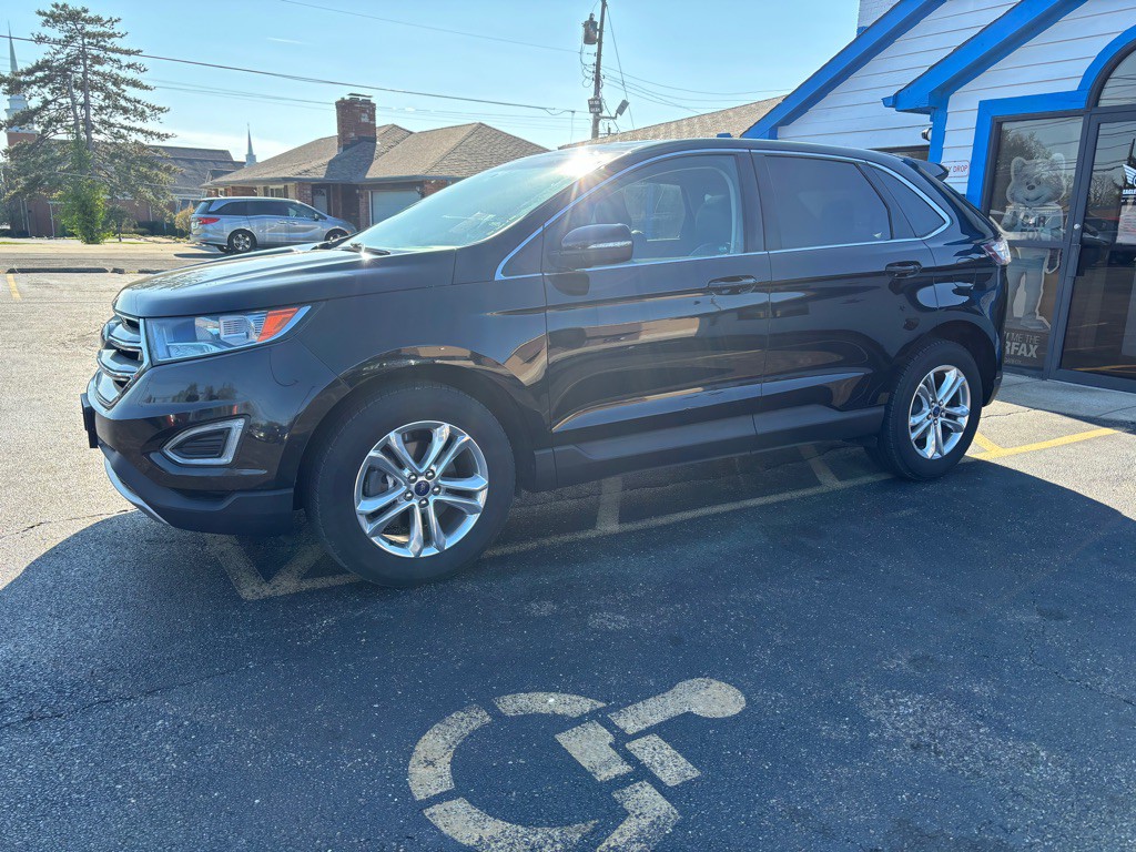 2017 Ford Edge Image 1