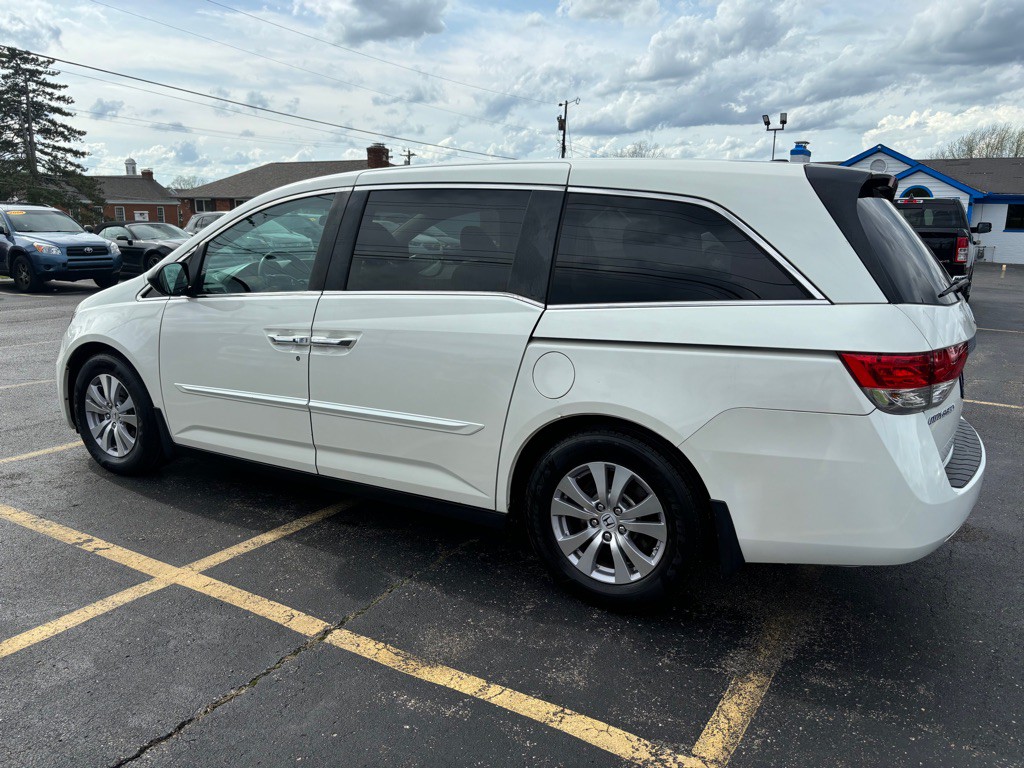 2016 Honda Odyssey Image 6