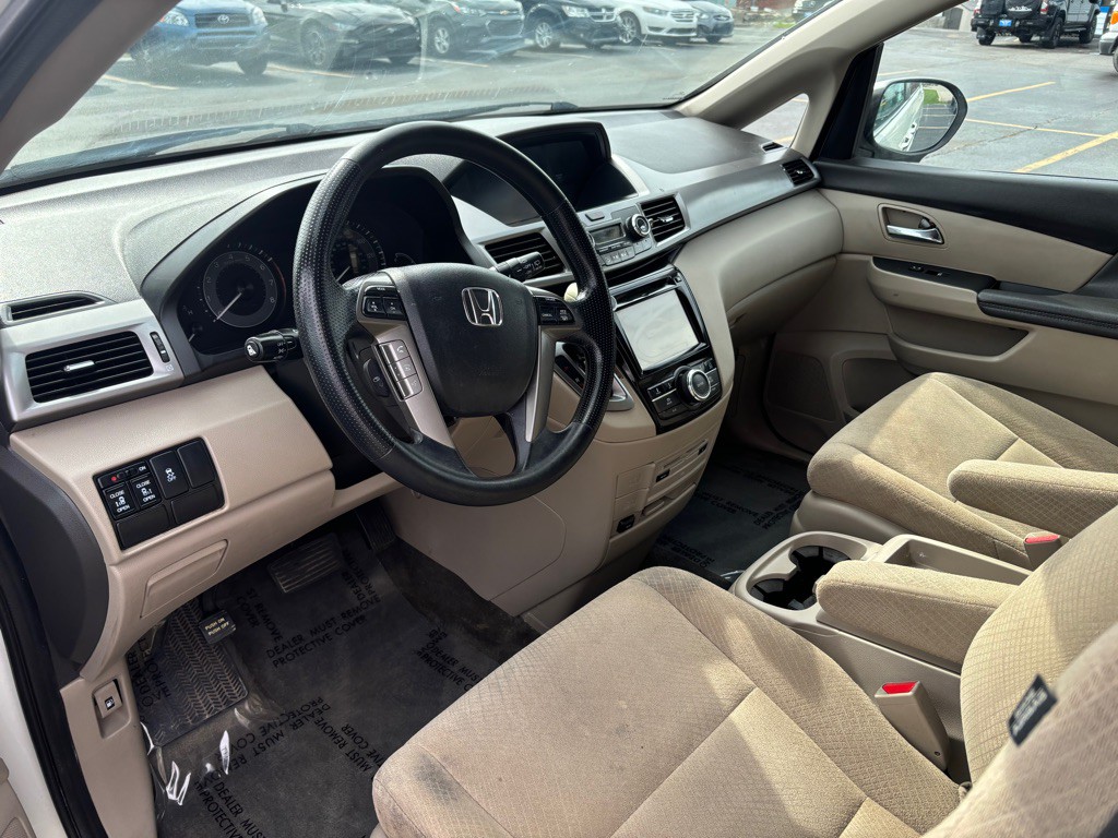 2016 Honda Odyssey Image 8