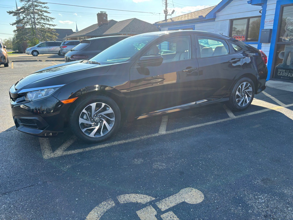 2016 Honda Civic Image 1