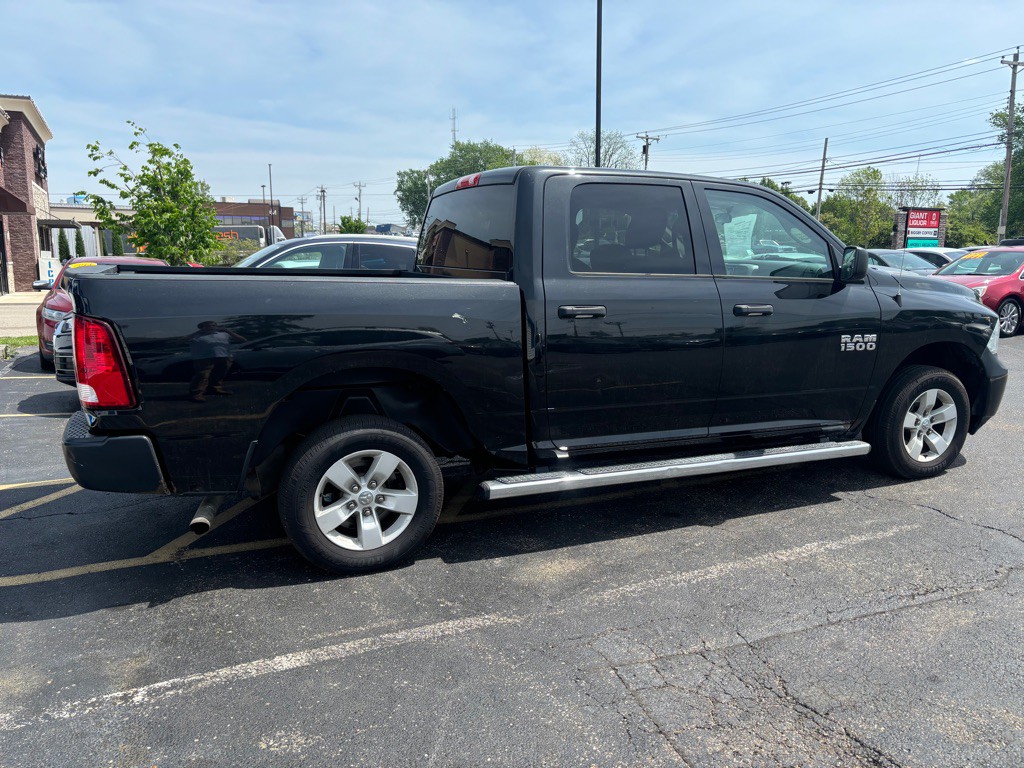 2017 RAM 1500 Image 4