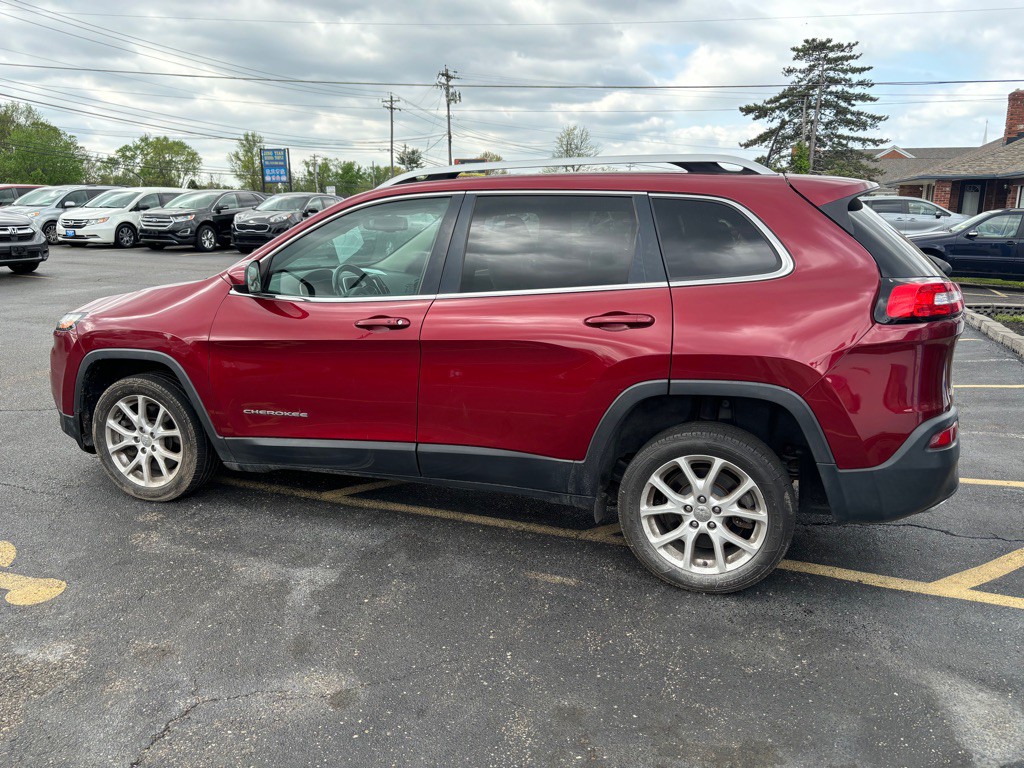 2016 Jeep Cherokee Image 6
