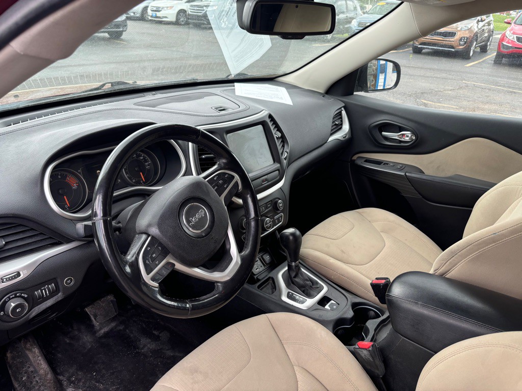 2016 Jeep Cherokee Image 8