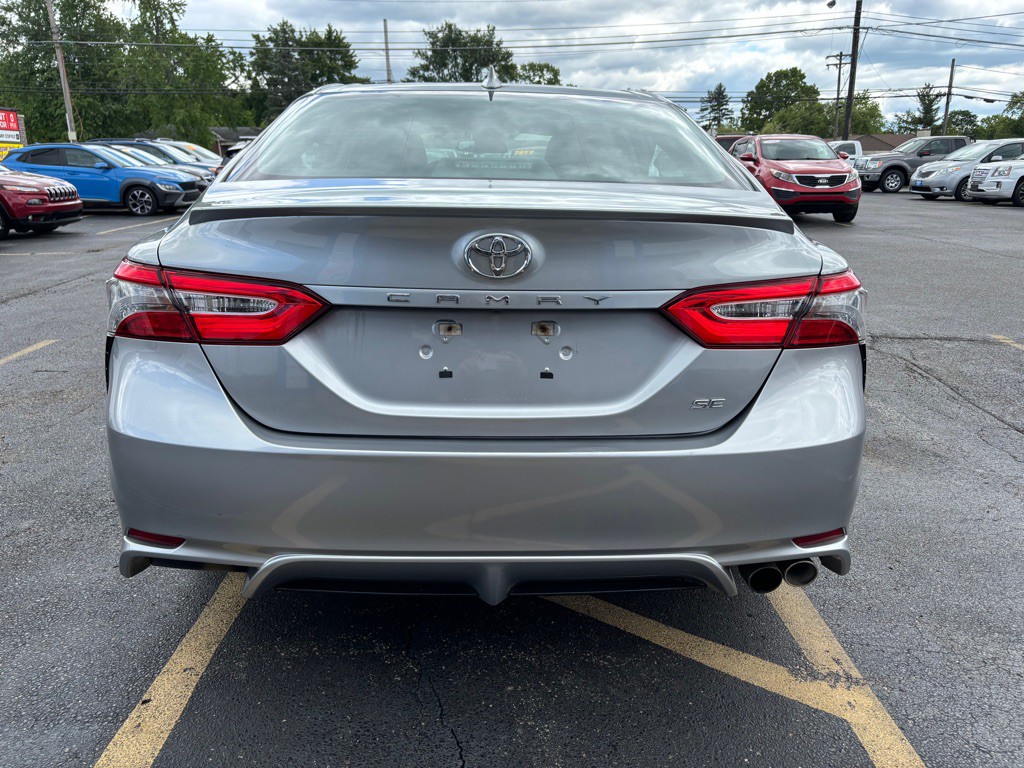 2019 Toyota Camry Image 5