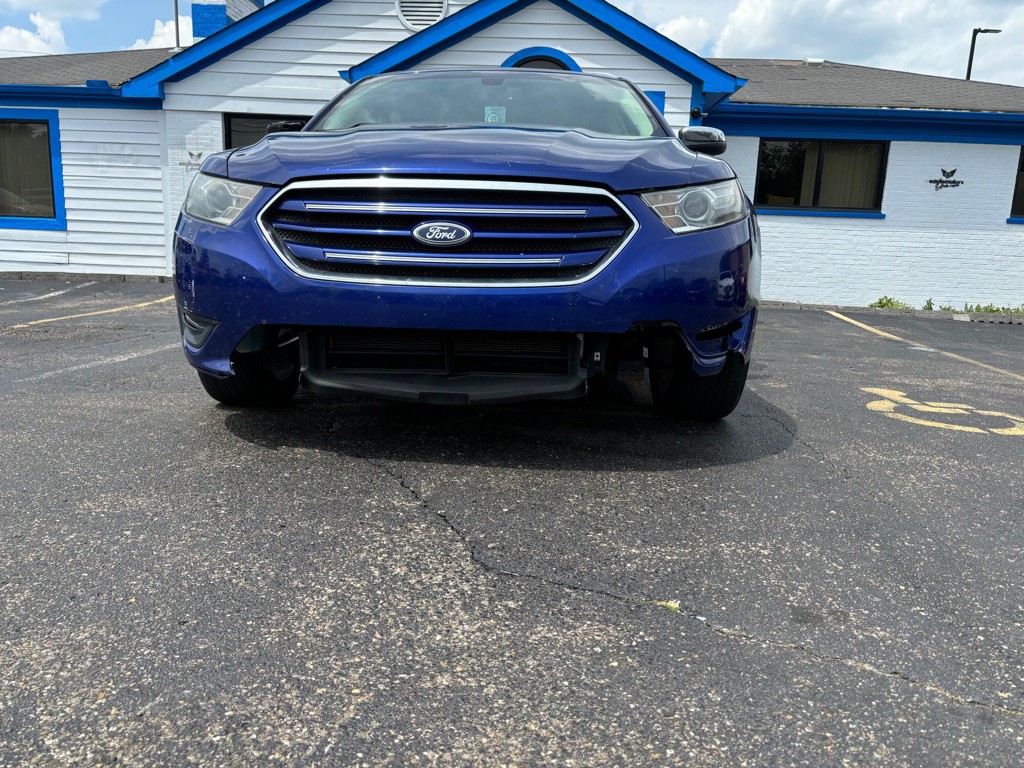 2013 Ford Taurus Image 3