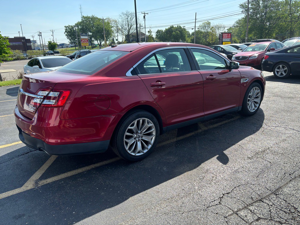 2014 Ford Taurus Image 4
