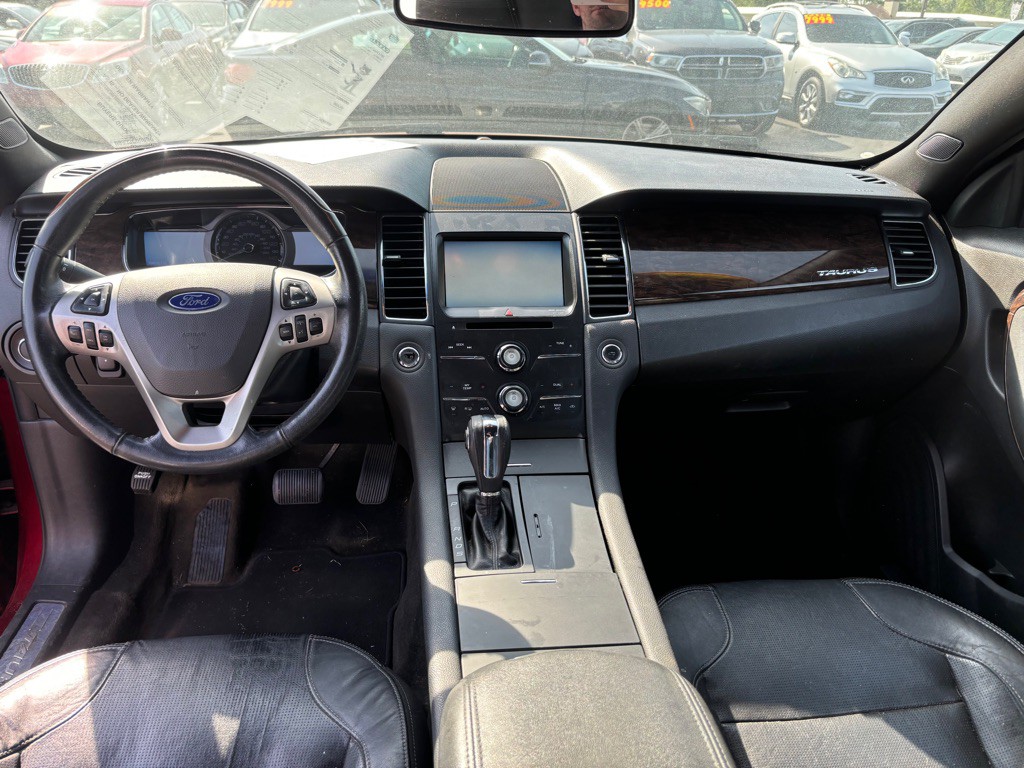 2014 Ford Taurus Image 10