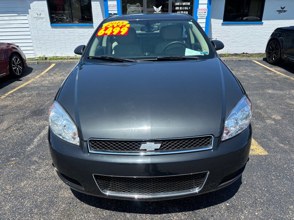 2015 Chevrolet Impala Image 2
