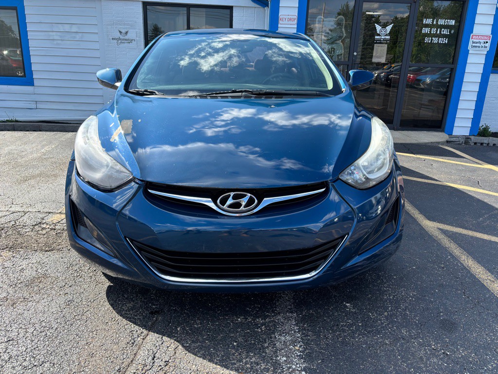 2016 Hyundai Elantra Image 2
