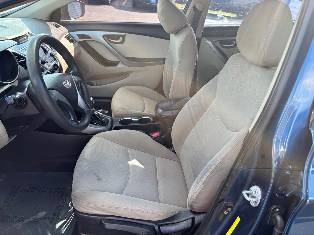 2016 Hyundai Elantra Image 7