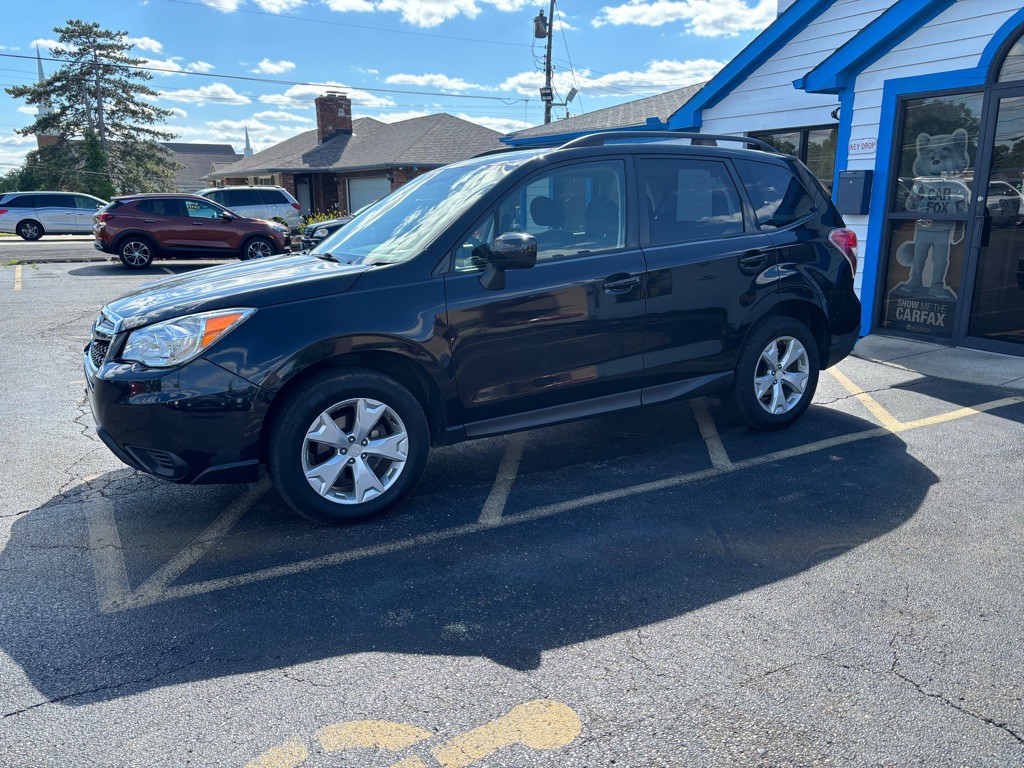 2016 Subaru Forester Image 1