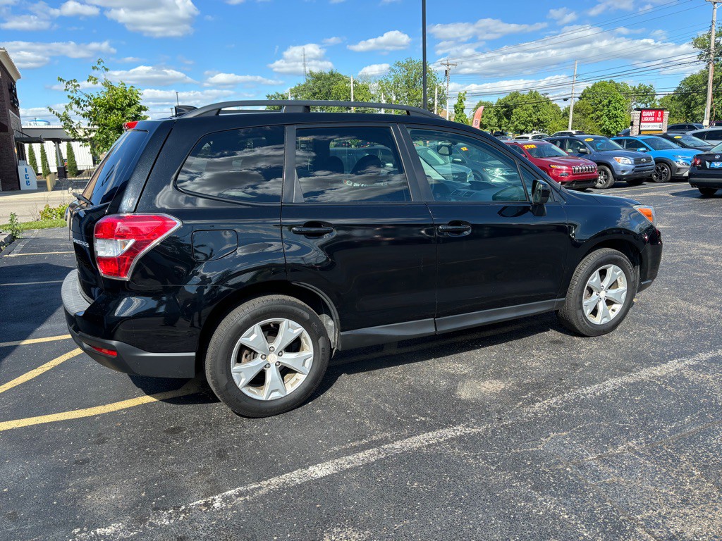 2016 Subaru Forester Image 4