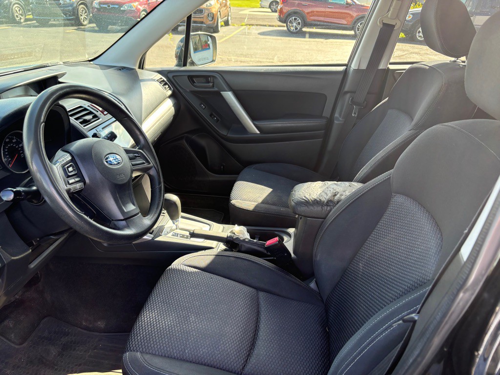 2016 Subaru Forester Image 7