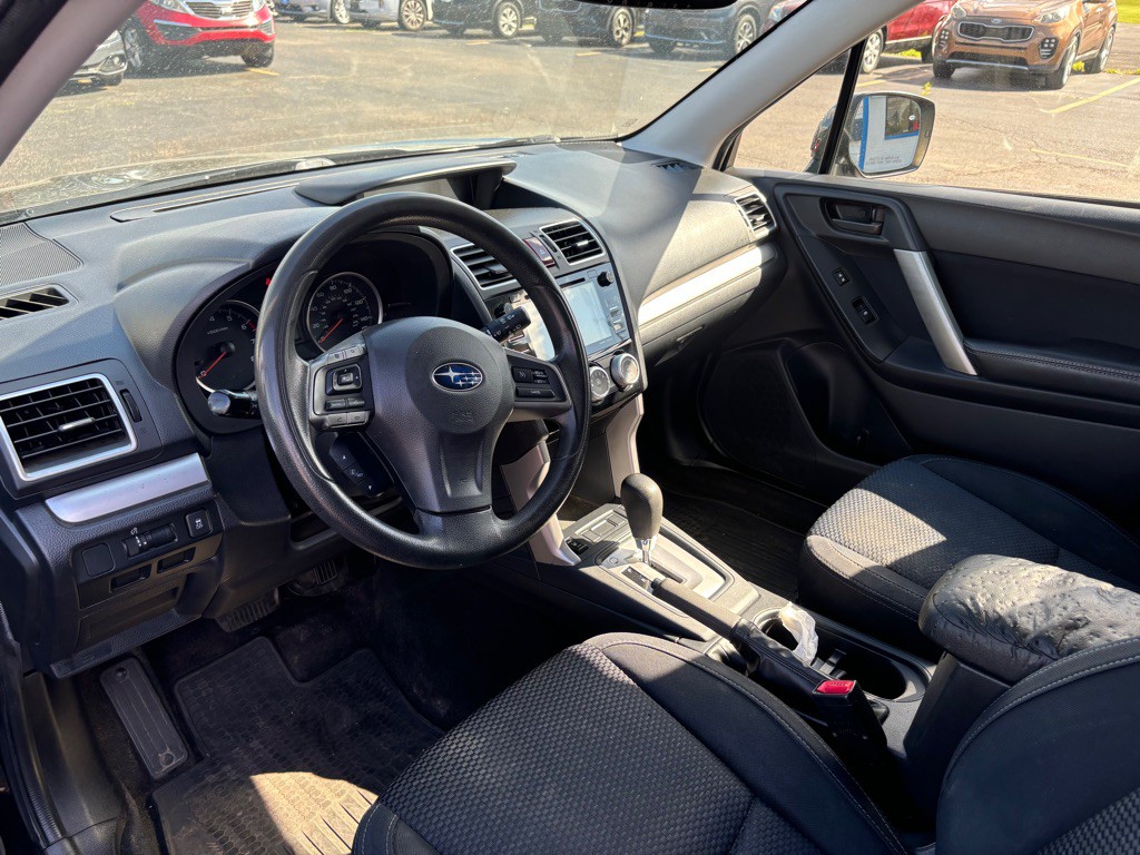 2016 Subaru Forester Image 8