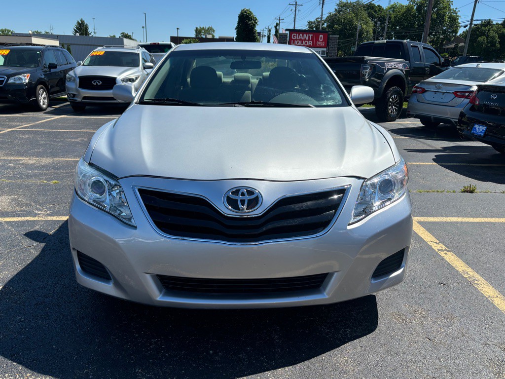 2011 Toyota Camry Image 6