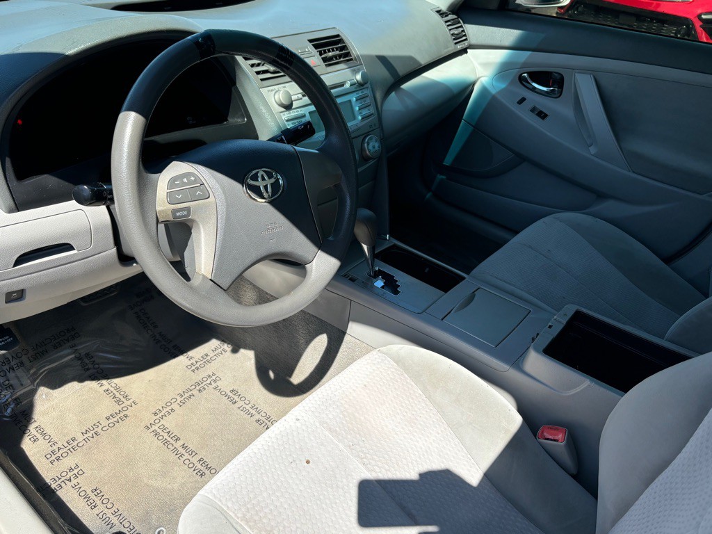 2011 Toyota Camry Image 7