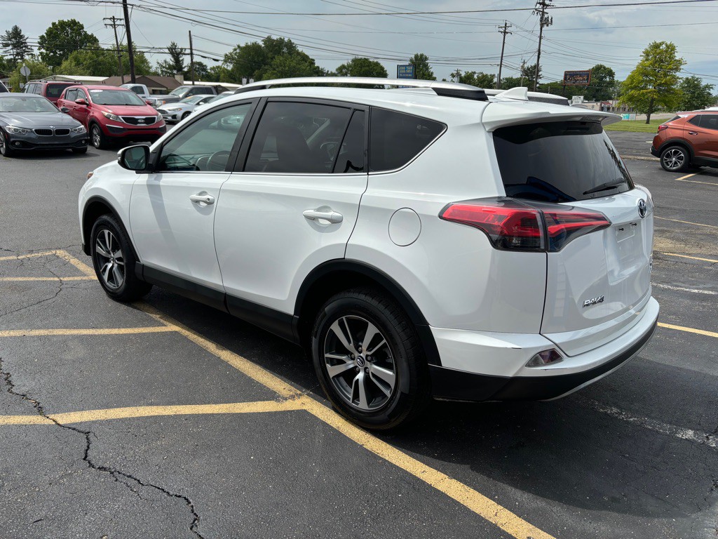2018 Toyota Rav4 Image 6