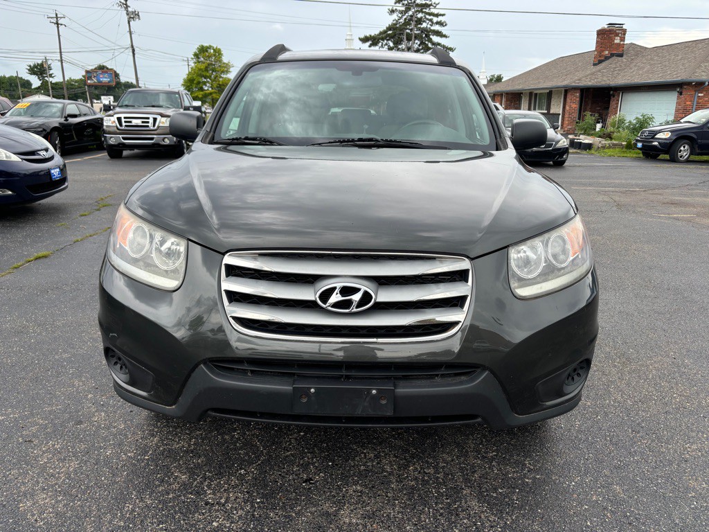 2012 Hyundai Santa Fe Image 2