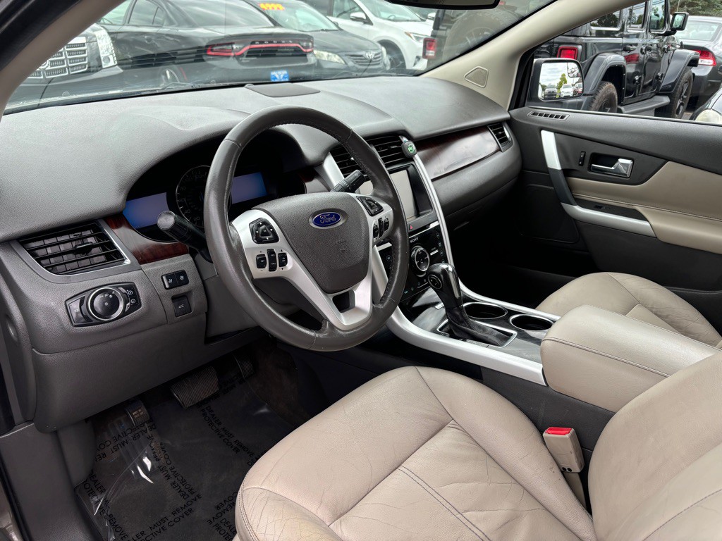 2013 Ford Edge Image 8
