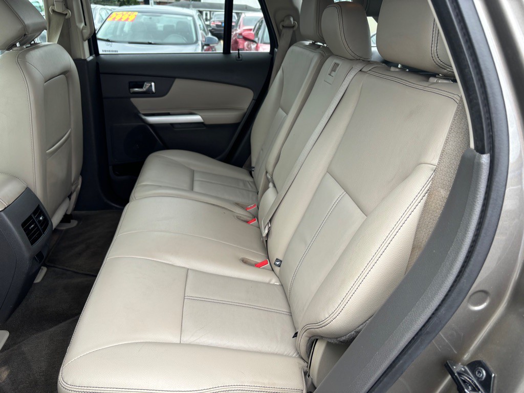 2013 Ford Edge Image 9
