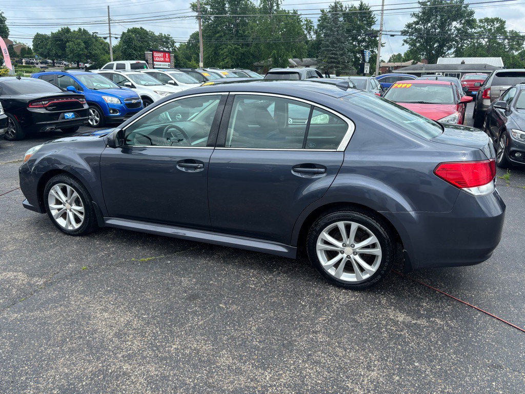 2014 Subaru Legacy Image 6