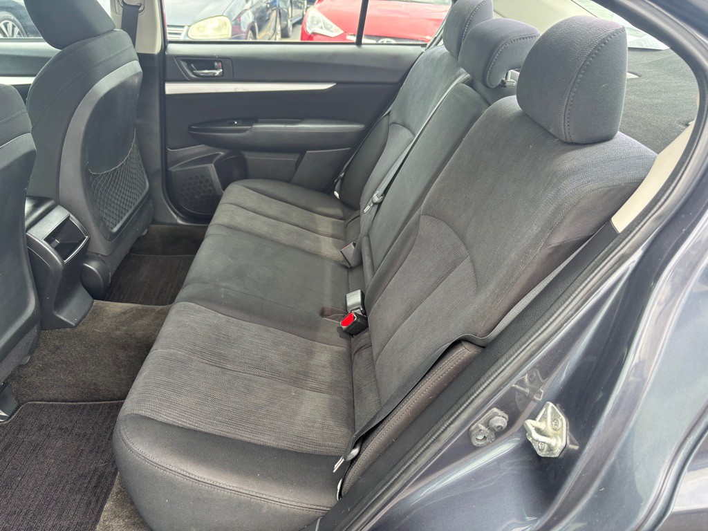 2014 Subaru Legacy Image 9